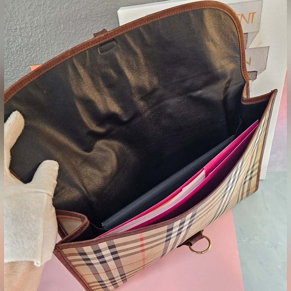 💼Burberrys Portfolio Document Case Nova Check Clutch Bag 🧳 - Picture 7 of 16